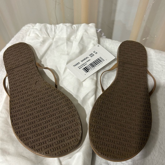 TKEES Foundations Matte Beach Bum Flip Flops Sandals Women’s 7 NWT - Picture 4 of 4